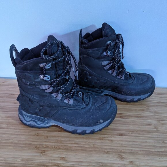 The North Face Chilkat Winter Boots – Very Warm, Gently Used - Picture 2 of 3